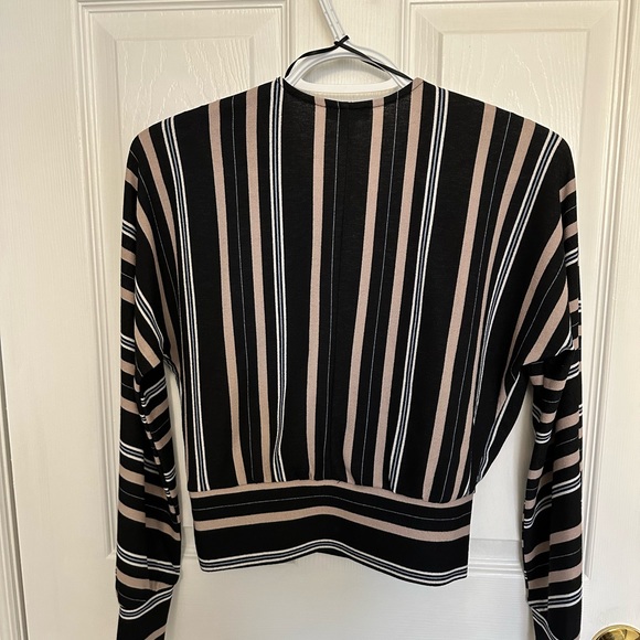 Dynamite Cropped long sleeve stripe blouse - Picture 1 of 2